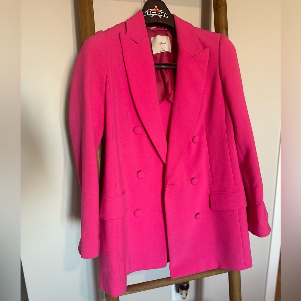 Size 4 Wilfred pink blazer